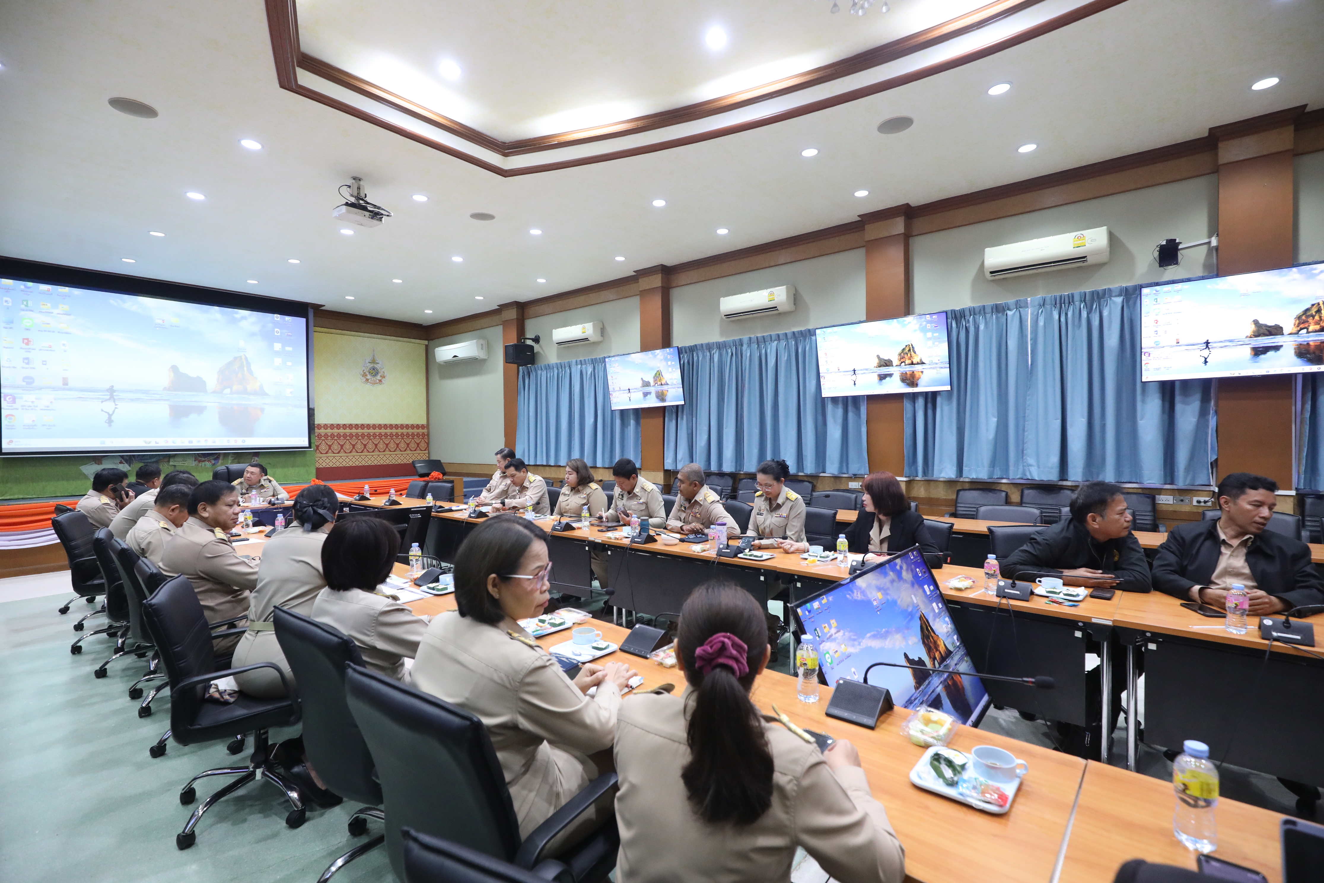 title - ส.ป.ก. จัดประชุม Morning Talk คณะผู้บริหาร เพื่อติดตามและขับเคลื่อนงานนโยบาย ส.ป.ก.